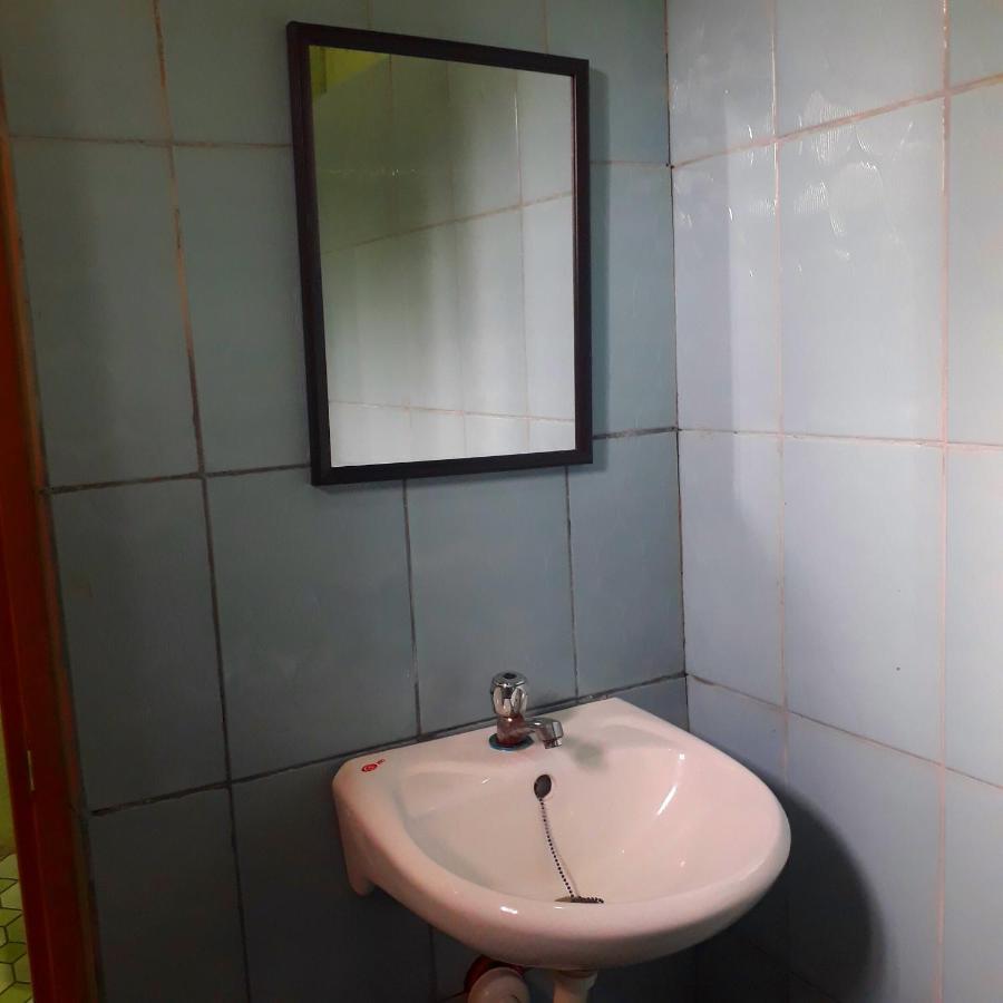 Archie'S Budget Room Rental Сан Висенте Екстериор снимка